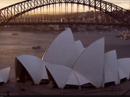 Sydney Opera House: #comeonin